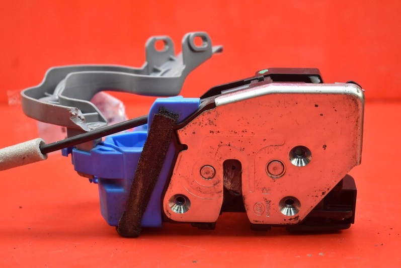 фото №5, Замок двері правий задня задній 81420-a2300 kia ceed 2 ii 5d hb lift 12-18