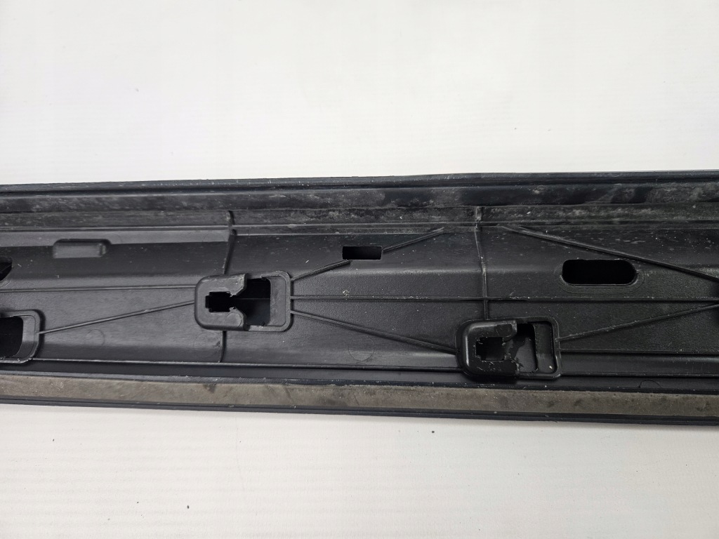 фото №12, Skoda superb iii 3 2015 - молдинг накладка дверь перед левый 3v0854939