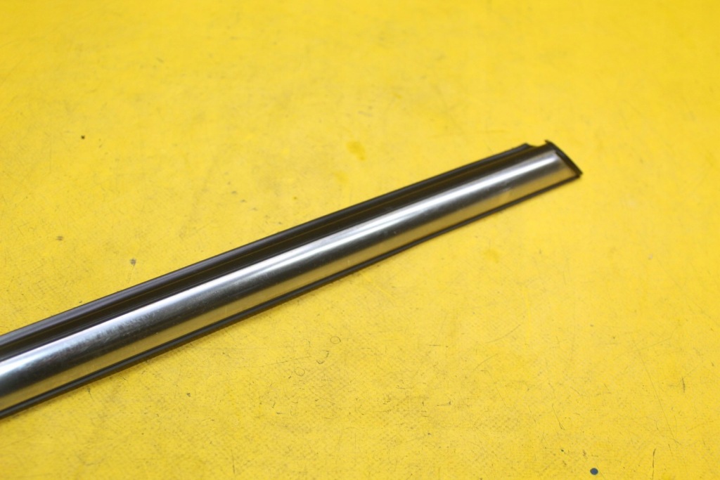 фото №5, Молдинг ущільнювач правий перед mini one r56 7146091