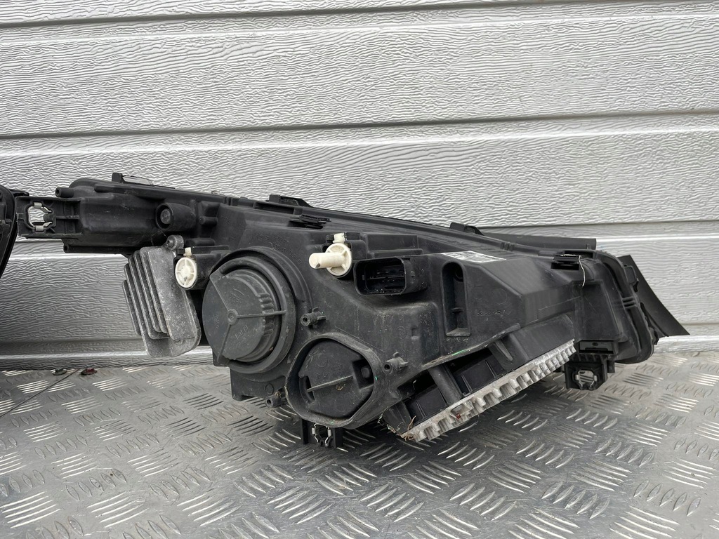 фото №9, Bmw i3 лампи перед ліва права full led 7398519 7398520