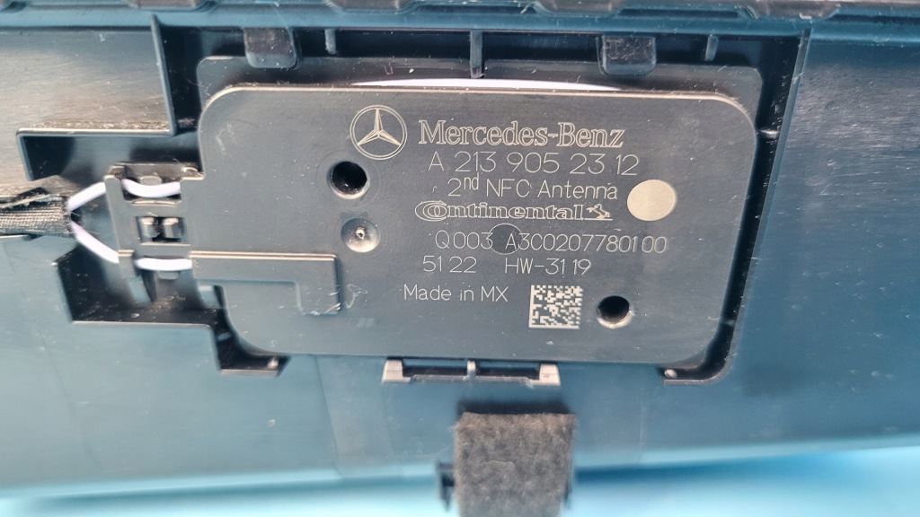 Mercedes eqe w295 350+ 23r бардачок консоли центральной a2976809706 Недорого