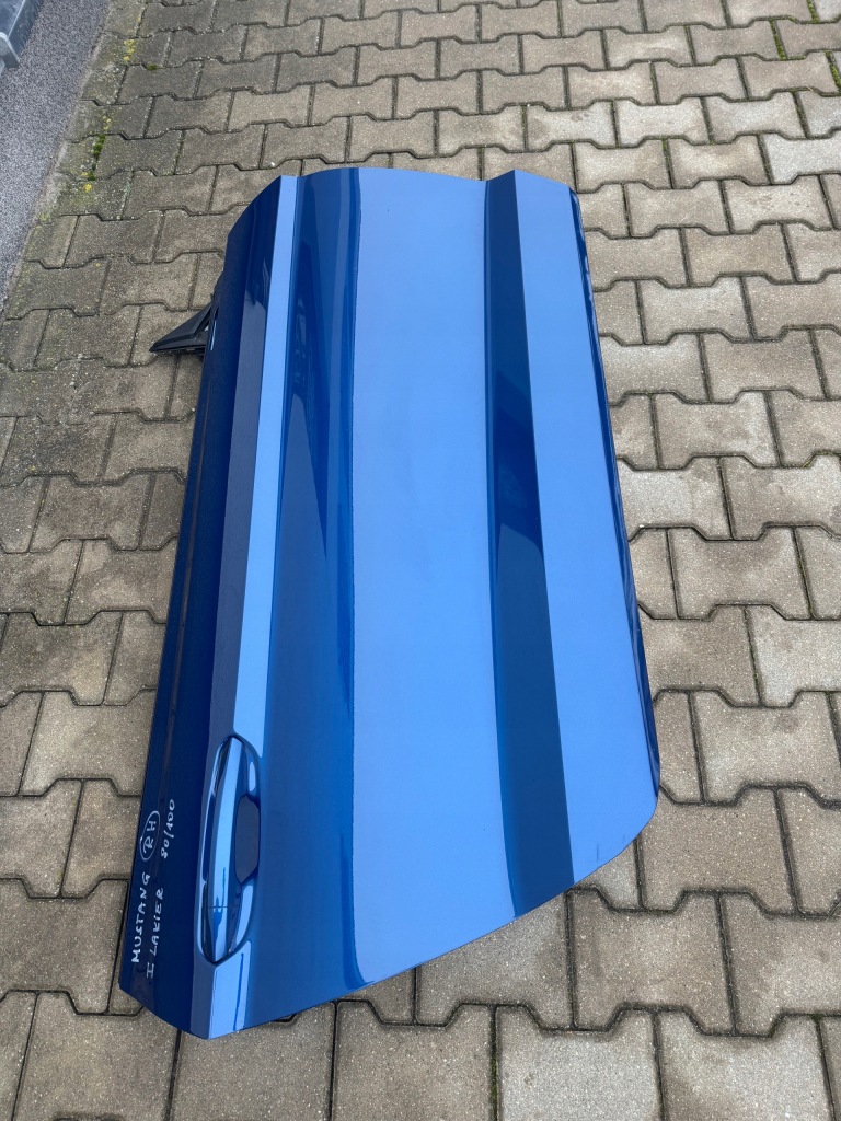 Ford mustang праве  дверей 2015+ комплектна  ідеальне Зі Шроту