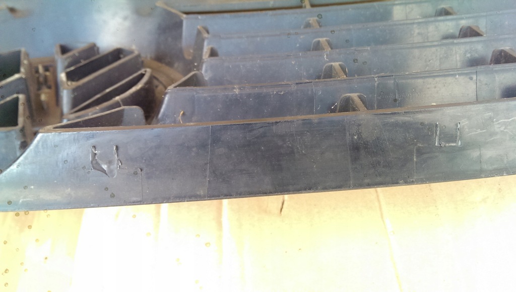 фото №7, Решітка радіатора решітка радіатора vw transporter t5 7h0807101/5