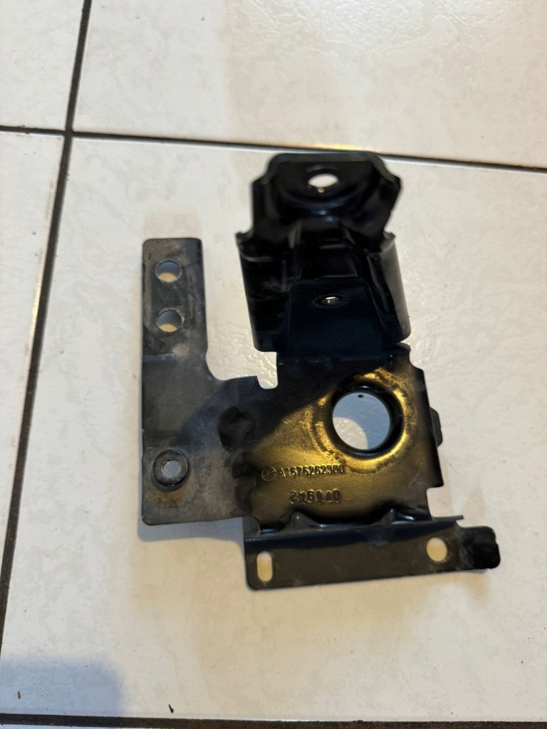 Купить Mercedes gle w167 кронштейн балка перед a1676262300