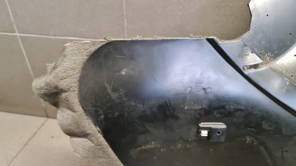 фото №11, Корпус тунель права audi a8 d2 eu 4d1863306k