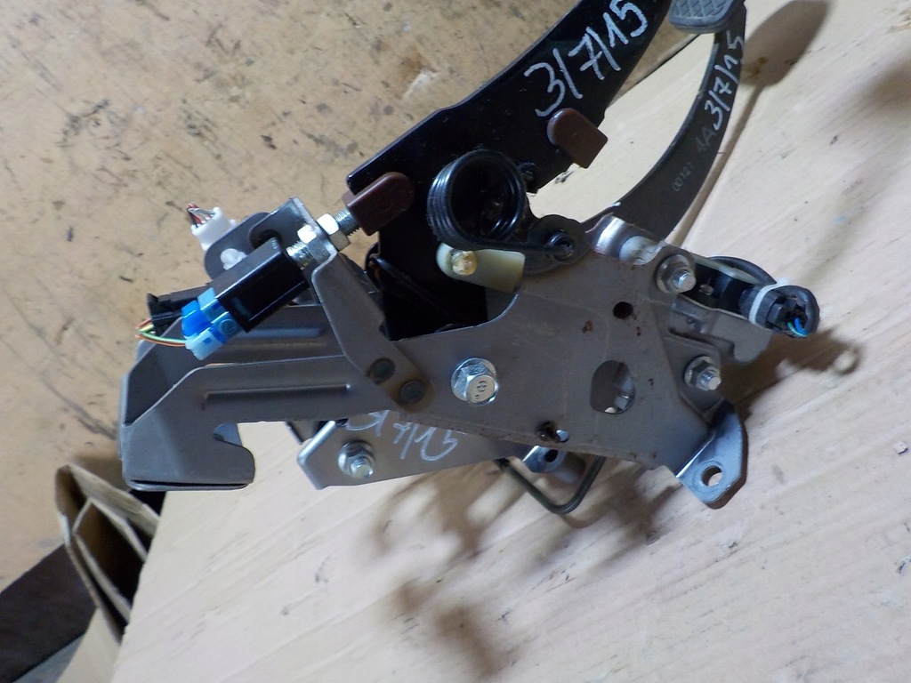 фото №5, Subaru legacy awd 2.0d педаль гальмо зчеплення