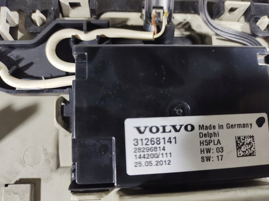 фото №5, Volvo v40 ii лампа потолочный освещение кабины