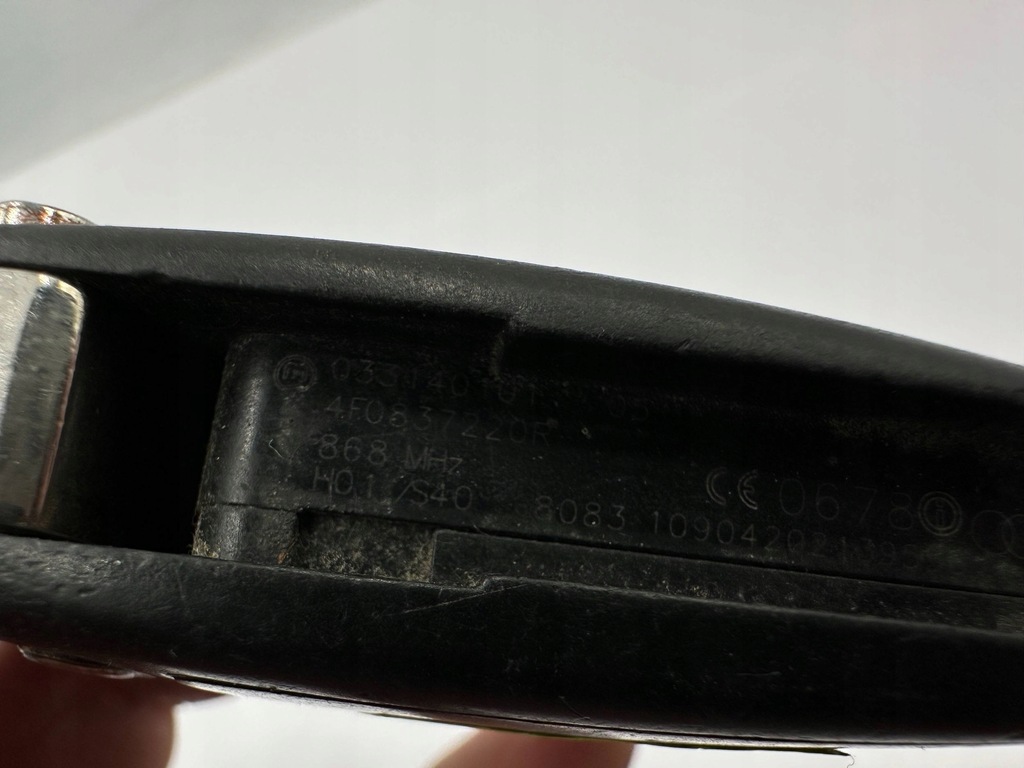 фото №7, Ключ ключ pilot audi a6 c6 s6 c6 868mhz 4f0837220r