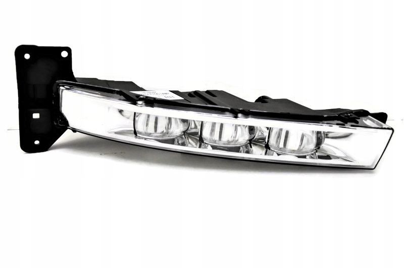 Купити Dodge charger od 2015- протитуманна фара правий led drl новий