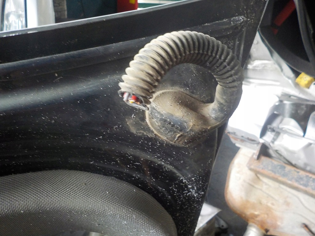 фото №4, Audi a2 кришка багажника багажника