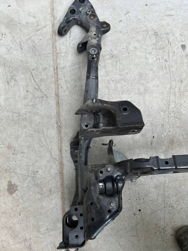 фото №8, Подрамник подрамник audi a8 d4