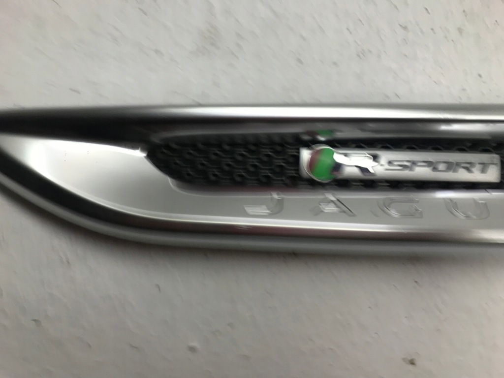 фото №4, Jaguar xe x760 r-sport молдинг крыла левый перед хром