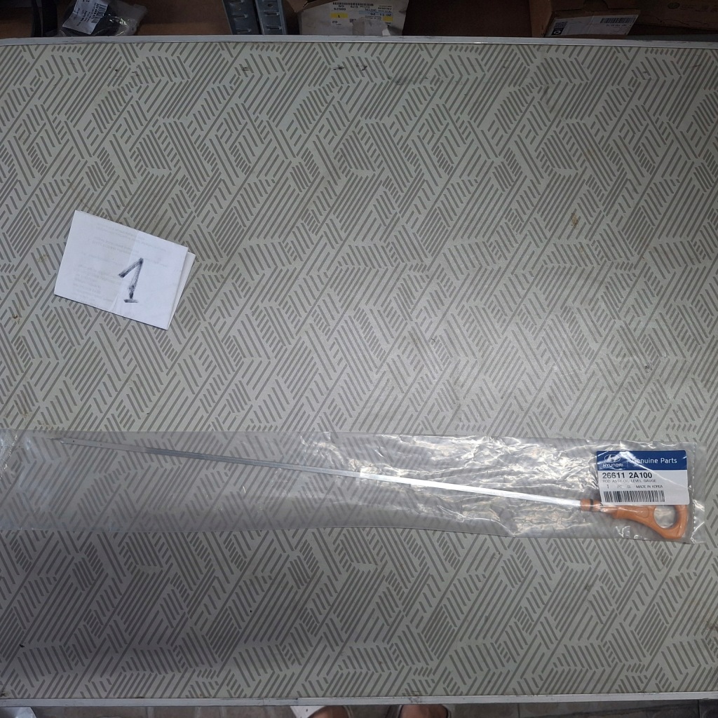 фото №1, Kia hyundai щуп mairka уровня масла 266112a100 оригинальный номер