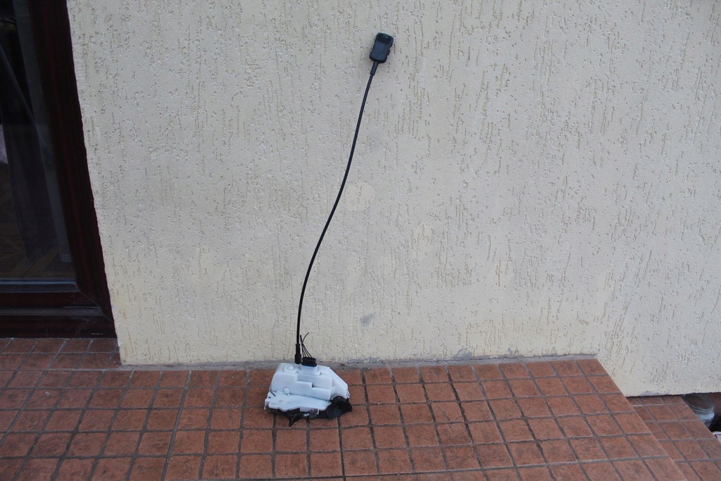 фото №2, Замок дверь левый перед 4 pin renault scenic ii