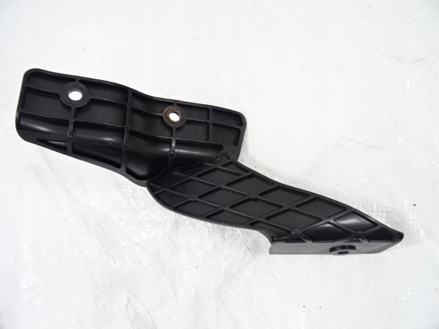 фото №5, Citroen c4 cactus левый направляющая кронштейн крыла передний