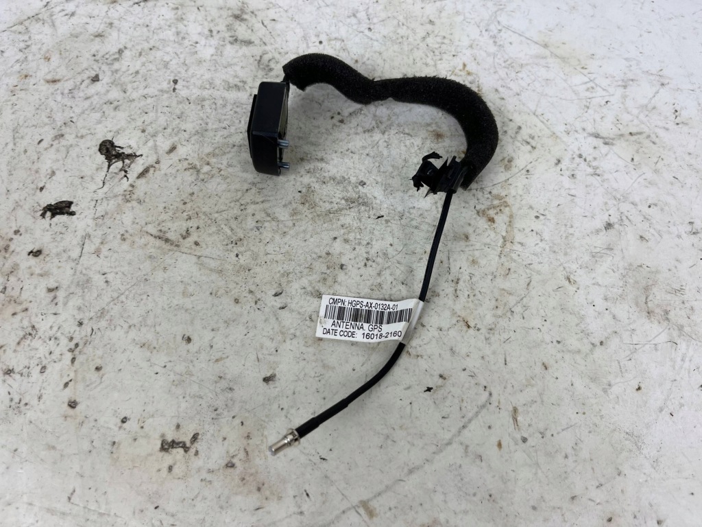 Антена gps плавник tesla model x 106076400a Оригінал