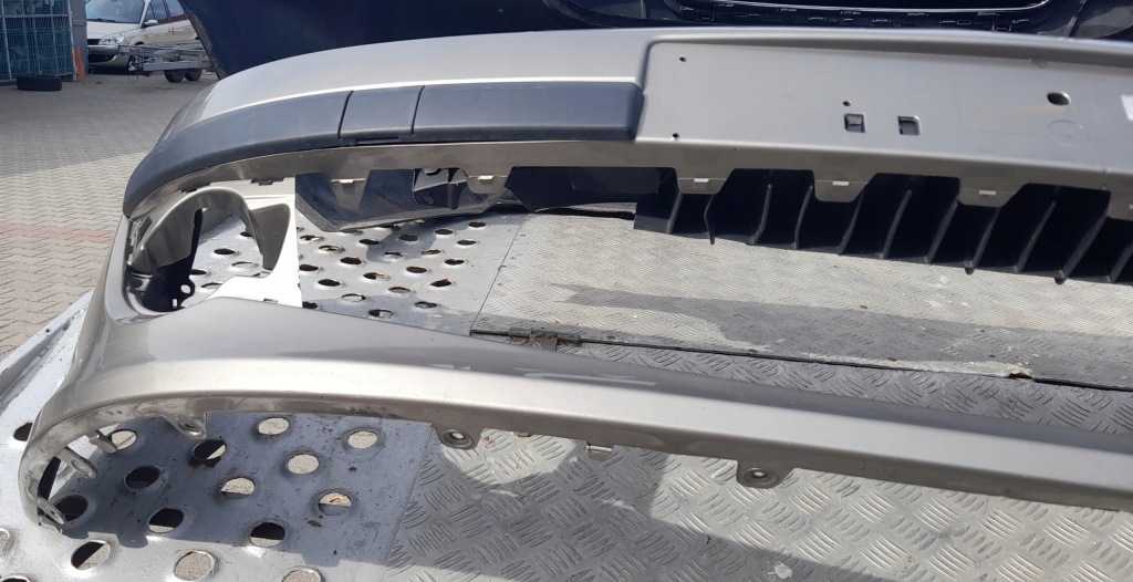 Бампер перед renault clio 3 оригинал Цена