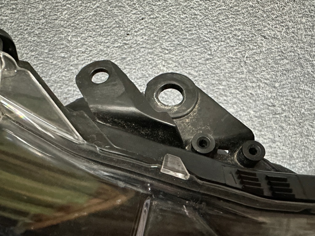 Фара toyota prius iv рестайлинг  full led правый  оригинал koito Оригинал