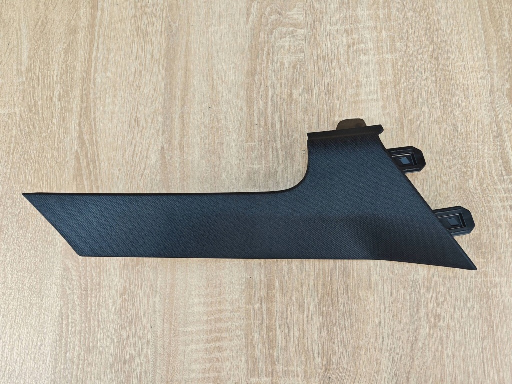 Купити Оригінальні обшивка захист стійка правий задній bmw g26 7490366 34km!