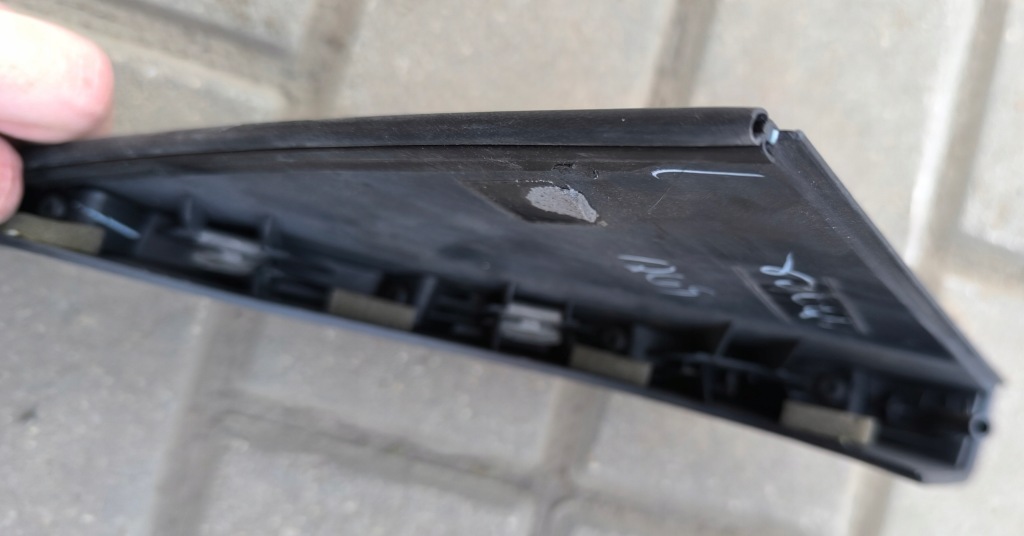 Chrysler pacifica молдинг двері бокових розсувних Доставка