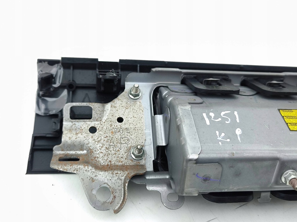 фото №5, Lexus ct 200h 2012 подушка коленная a5h312640598