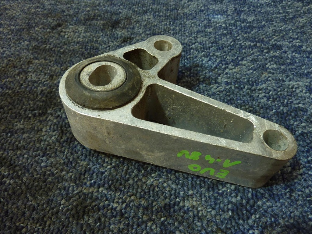 фото №1, Кронштейн подушка коробки fiat grande punto evo alfa romeo mito 1.4