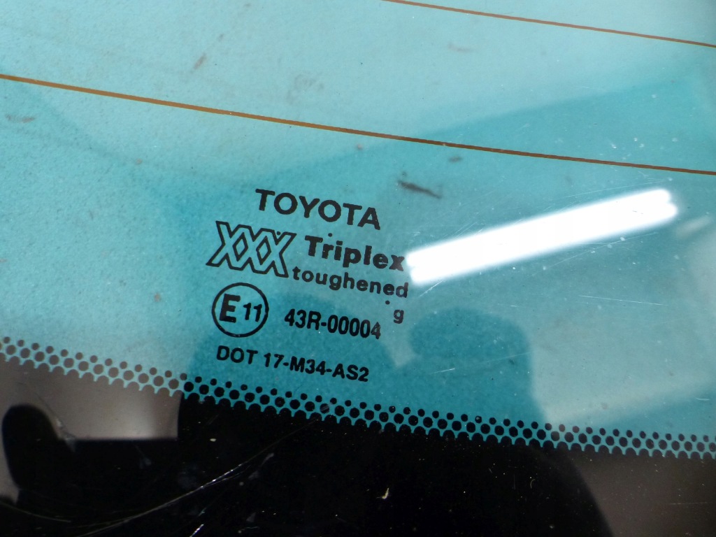 фото №2, Скло задня задня toyota avensis t22 sedan