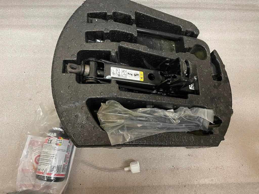 фото №7, Jeep grand cherokee wk2 домкрат набор 68284640ab