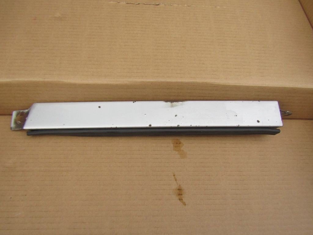 фото №1, 8 mercedes w124 85-93 молдинг pod фара ліва