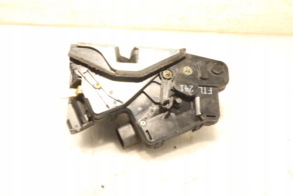 Купити Замок лівий перед двері bmw 3 320d e46