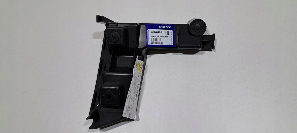 фото №1, Volvo v70 напрямна бампер правий задня 30678651