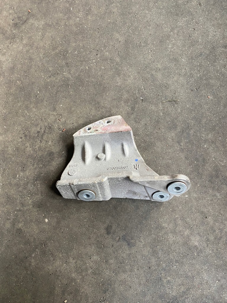 фото №1, Maserati levante кронштейн кронштейн каталізатора