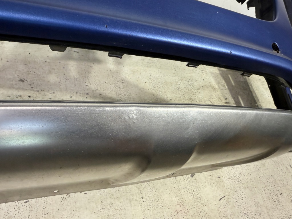 Купити Бампер перед передній audi q7 s line v12 4l лист