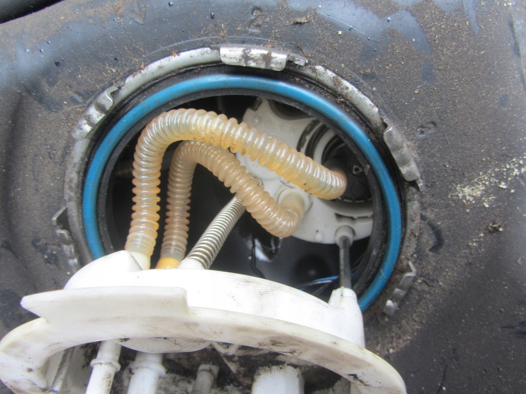 фото №8, Система топливный насос молдинг форсунки bmw f20 f30 1.6 1.8 d n47 143km