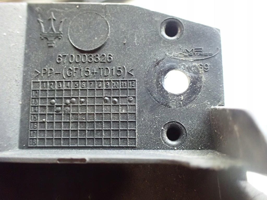 фото №12, Напрямна бампера задній задня maserati quattroporte 13-