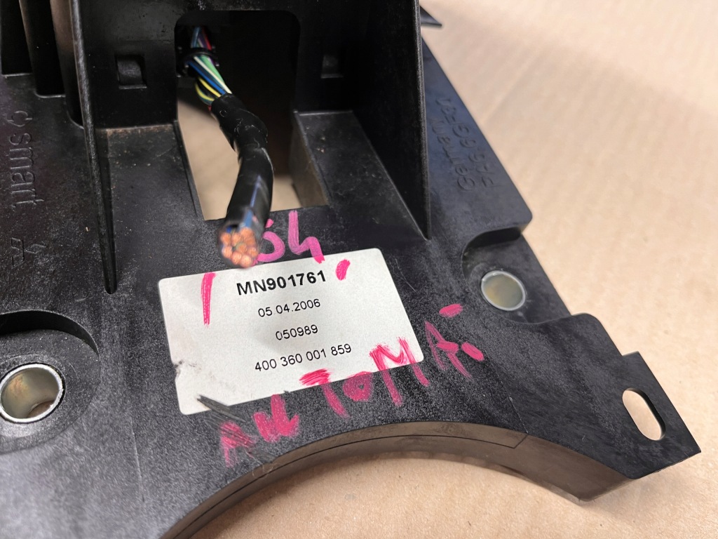 фото №8, Smart forfour 454 ручка переключения передач чехол выборщик mn901761