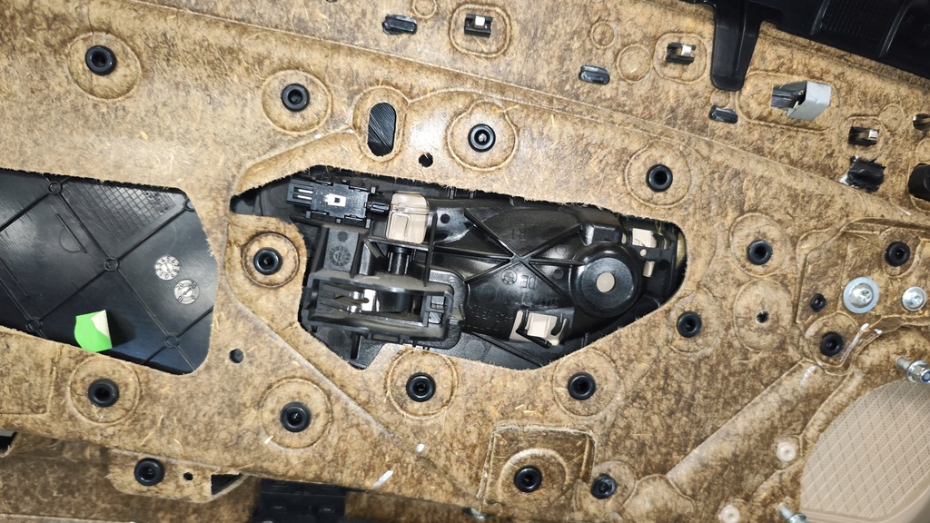 фото №11, Обшивка дверь правый перед bmw f10