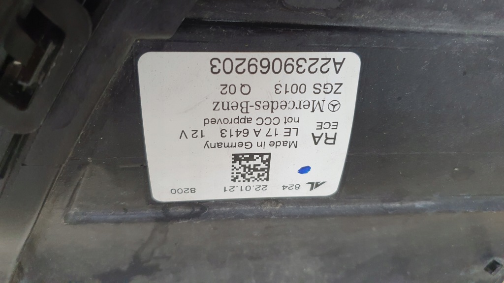 Фара права перед mercedes s-klasa digital led a223 a2239069203 Зі Шроту