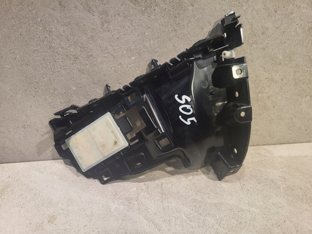 фото №1, Направляющая радар кронштейн бампера rh defender l663