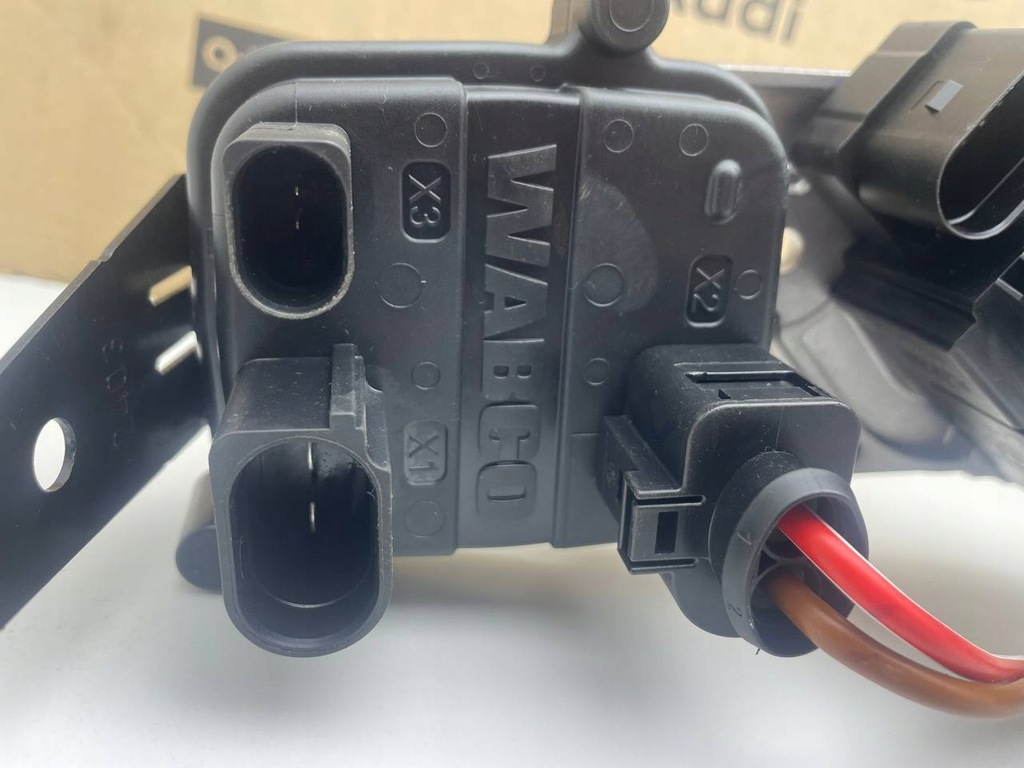 фото №6, Компрессор подвеска taycan e-tron gt 9j1616006l / 4154066101/ 971616013c