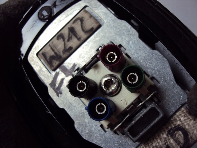 фото №4, Антенна кровельная mercedes e-klasa w212 lift sedan