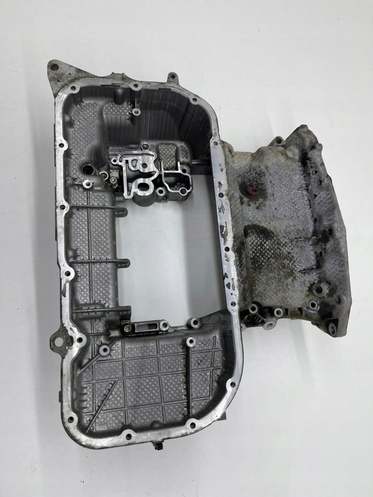 Купити Audi a7 a6 c7 3.0 tdi cdu верхній піддон оливи масляна cała справна оригінал!