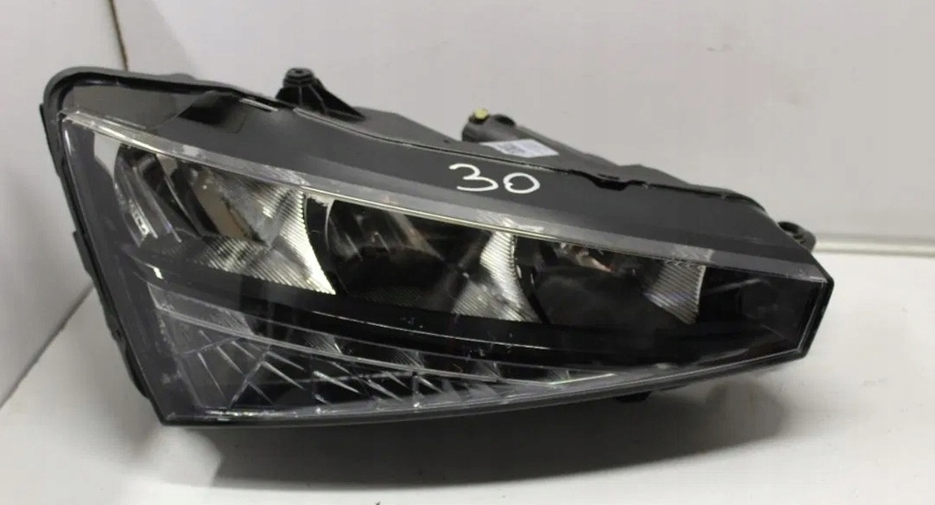 фото №1, Лампа права перед skoda scala full led 657941016