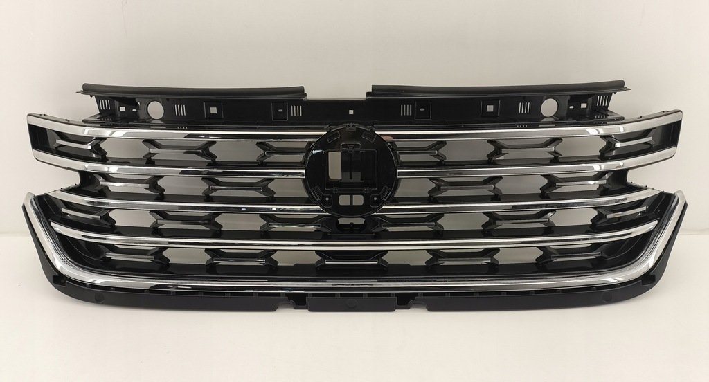 фото №1, Решётка радиатора радиатора vw atlas 3cn 24-