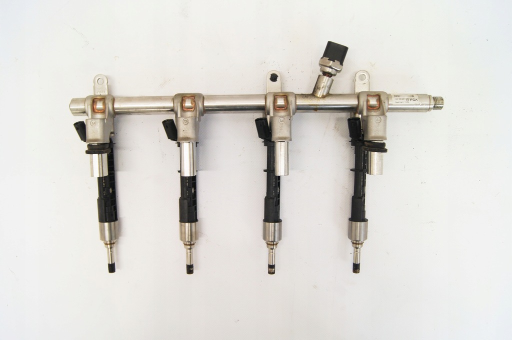 фото №1, Молдинг топливная форсунки alfa romeo giulia 2.0