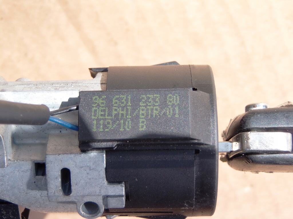 фото №5, Колонка замок зажигания ручка kpl citroen c3 ii europa