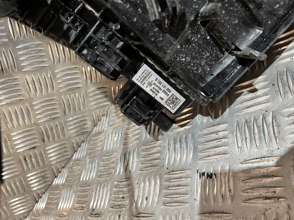 Комплект радиатор воды кондиционер вентилятор vw golf viii 19- 1.5 tsi в Украине