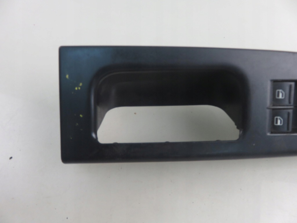 фото №10, Панель вікон vw touran i 1k4959857b 1t1867371h