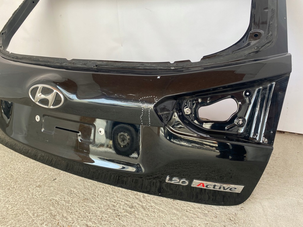 фото №10, Hyundai i20 ii lift 2018-2020r na lotkę спойлер крышка багажника багажника