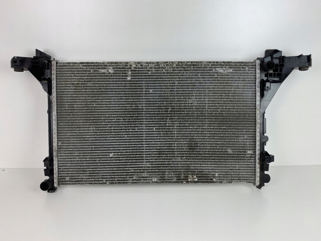 Купить Renault master 3 2.3 dci радиатор воды 2010-